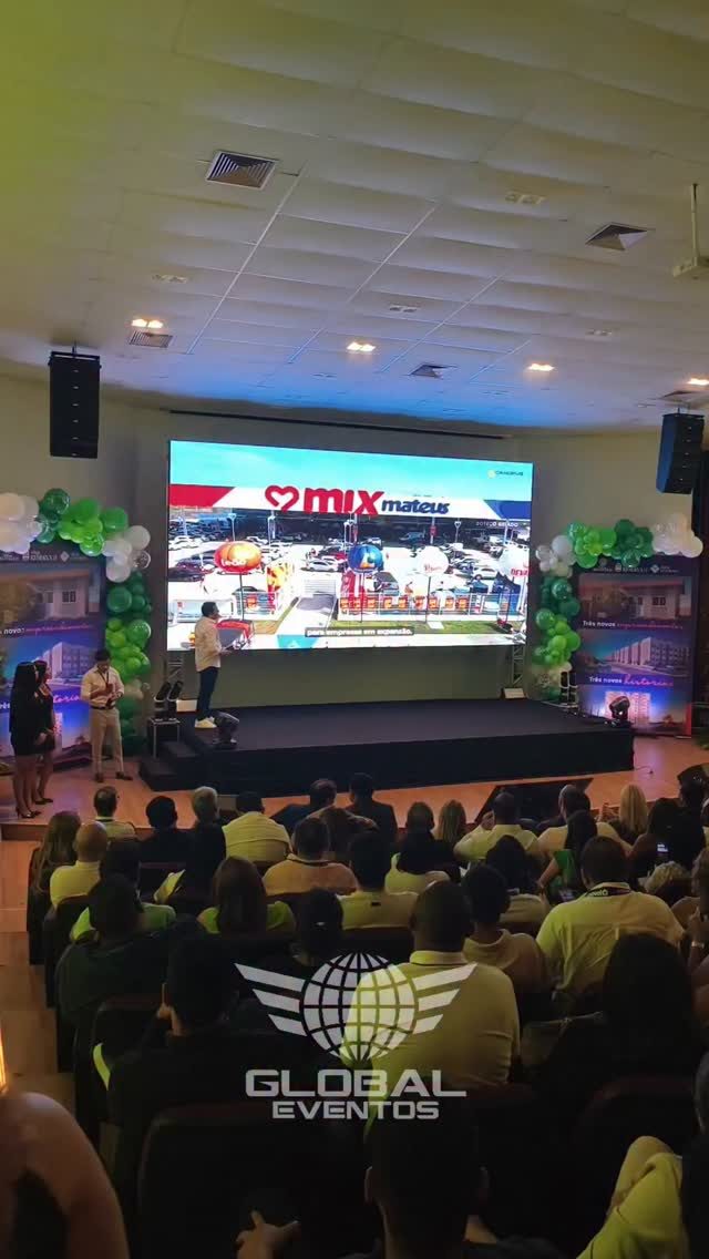 Painel de LED de alta definição em evento da Global Eventos